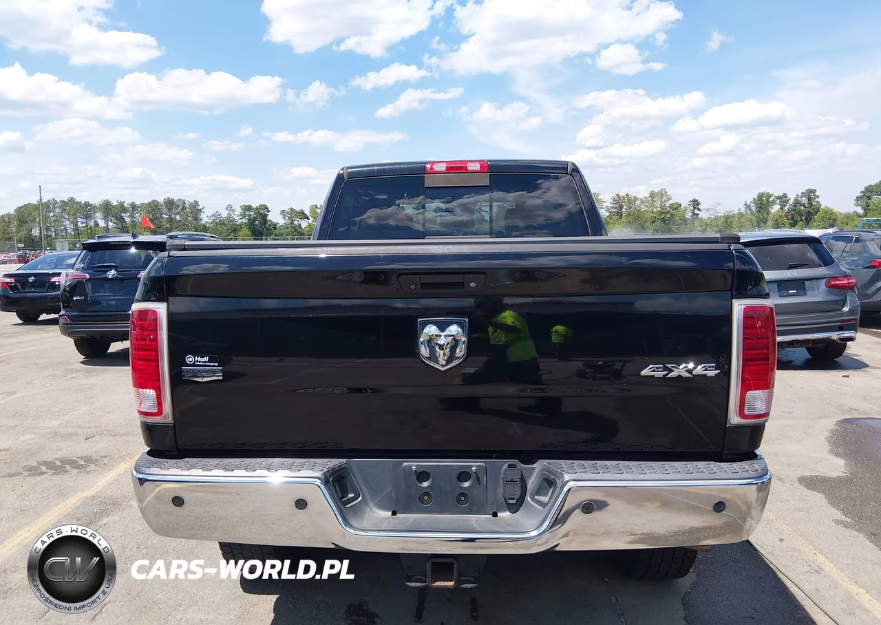 2013 Ram 2500 Laramie VIN:3C6UR5FL9DG615581 - 16
