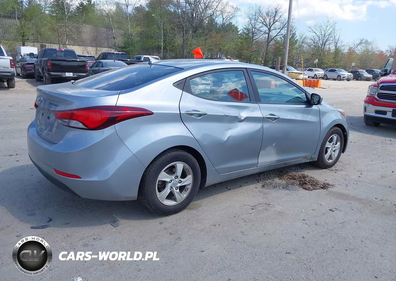 2015 Hyundai Elantra Se VIN:5NPDH4AE0FH565100 - 4