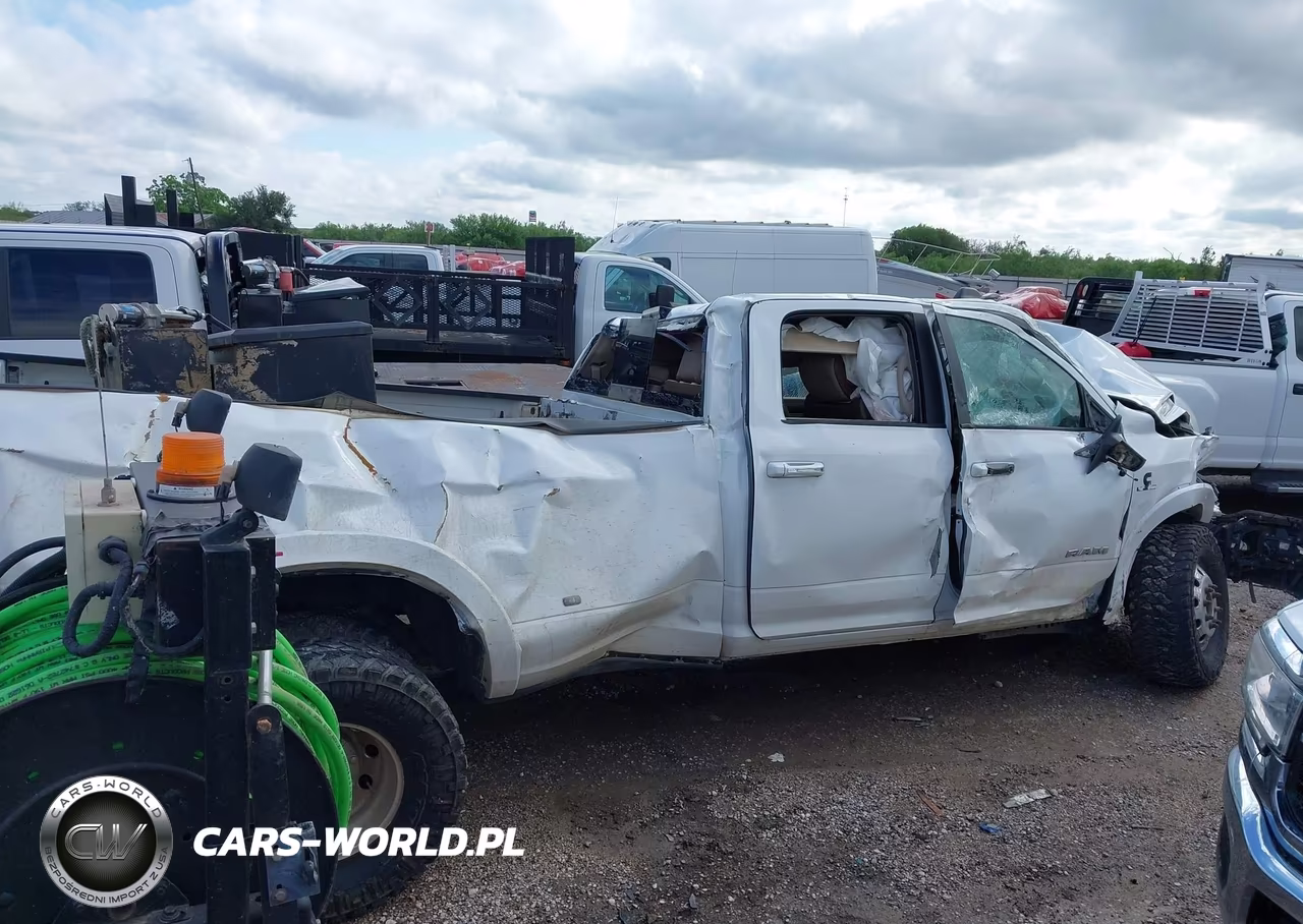 2019 Ram 3500 Laramie 4X4 8' Box VIN:3C63RRJL8KG561777 - 12