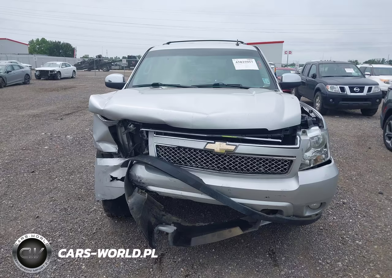 2010 Chevrolet Tahoe Ltz VIN:1GNUCCE07AR219352 - 12