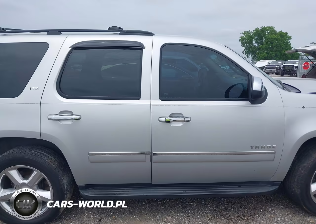 2010 Chevrolet Tahoe Ltz VIN:1GNUCCE07AR219352 - 13