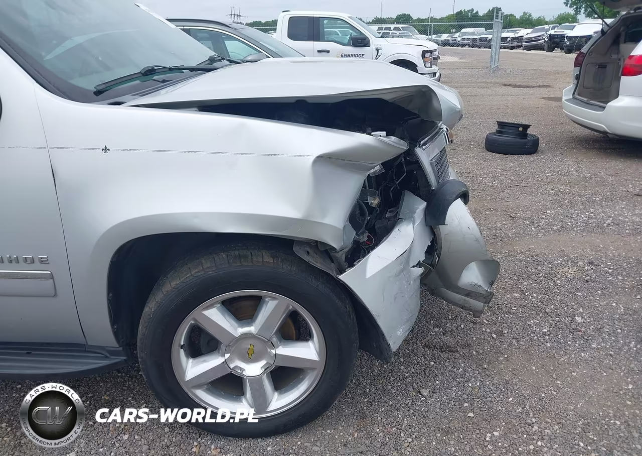 2010 Chevrolet Tahoe Ltz VIN:1GNUCCE07AR219352 - 17