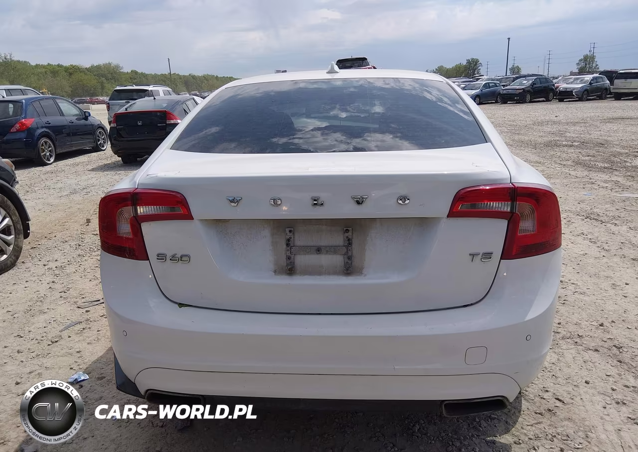 2015 Volvo S60 T5 VIN:YV140MFJ2F2351962 - 16