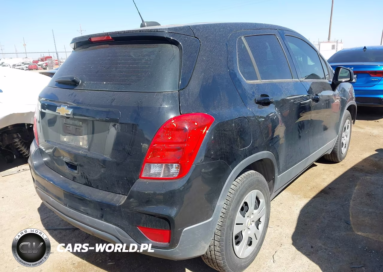 2017 Chevrolet Trax Ls VIN:3GNCJKSB5HL249226 - 4