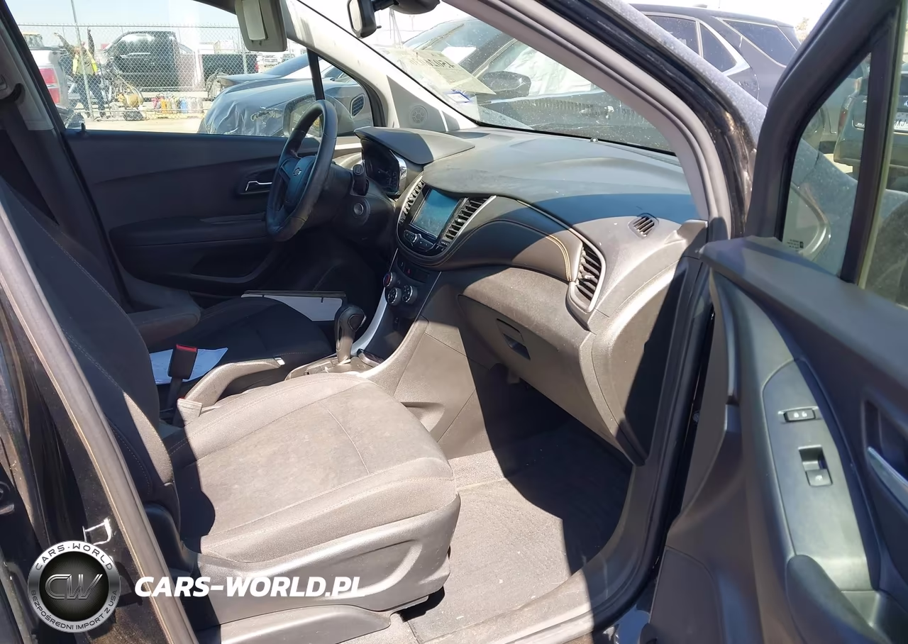 2017 Chevrolet Trax Ls VIN:3GNCJKSB5HL249226 - 5