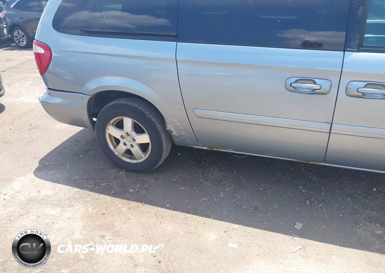2005 Dodge Grand Caravan Sxt VIN:2D4GP44L35R492805 - 14