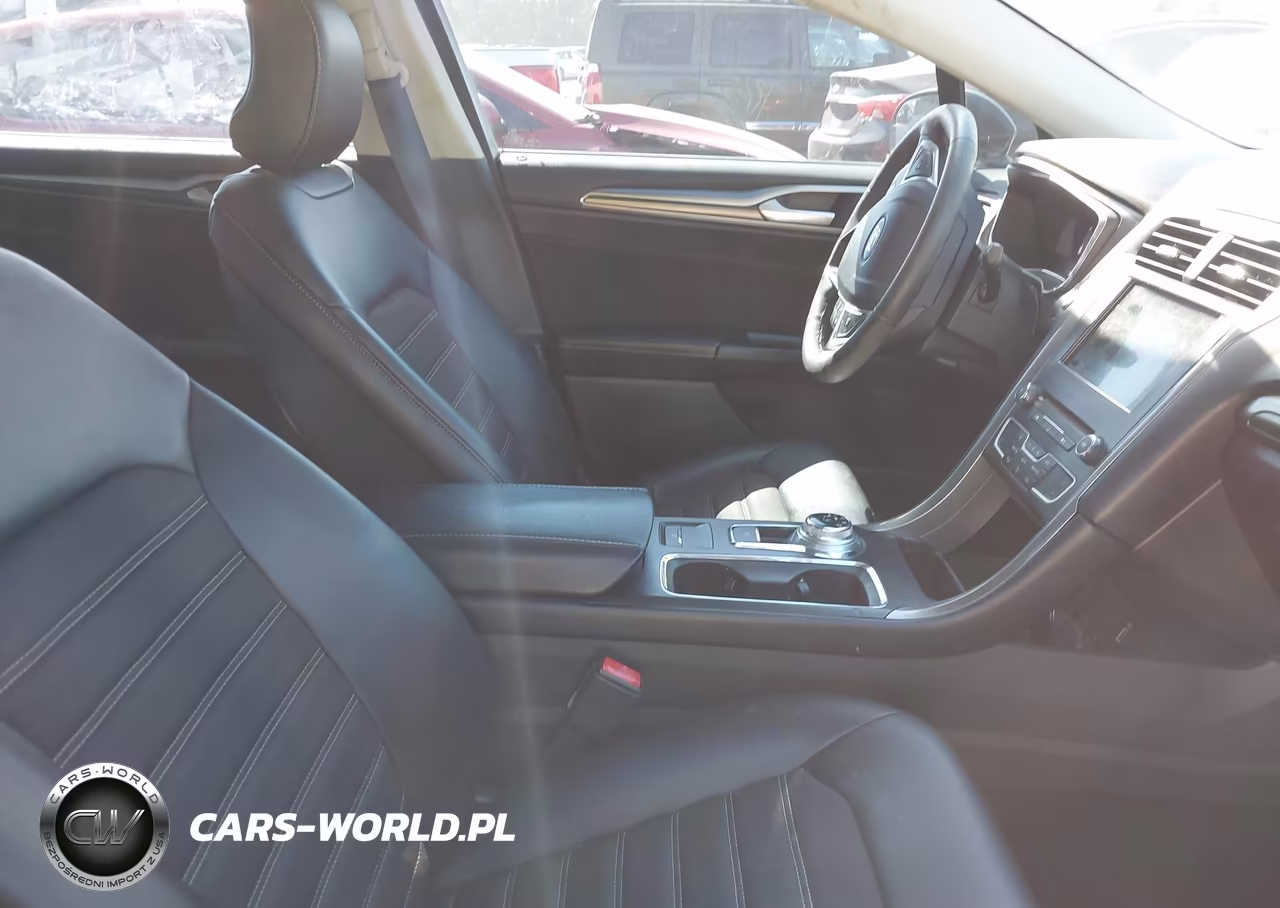 2017 Ford Fusion Se VIN:3FA6P0H79HR154330 - 5