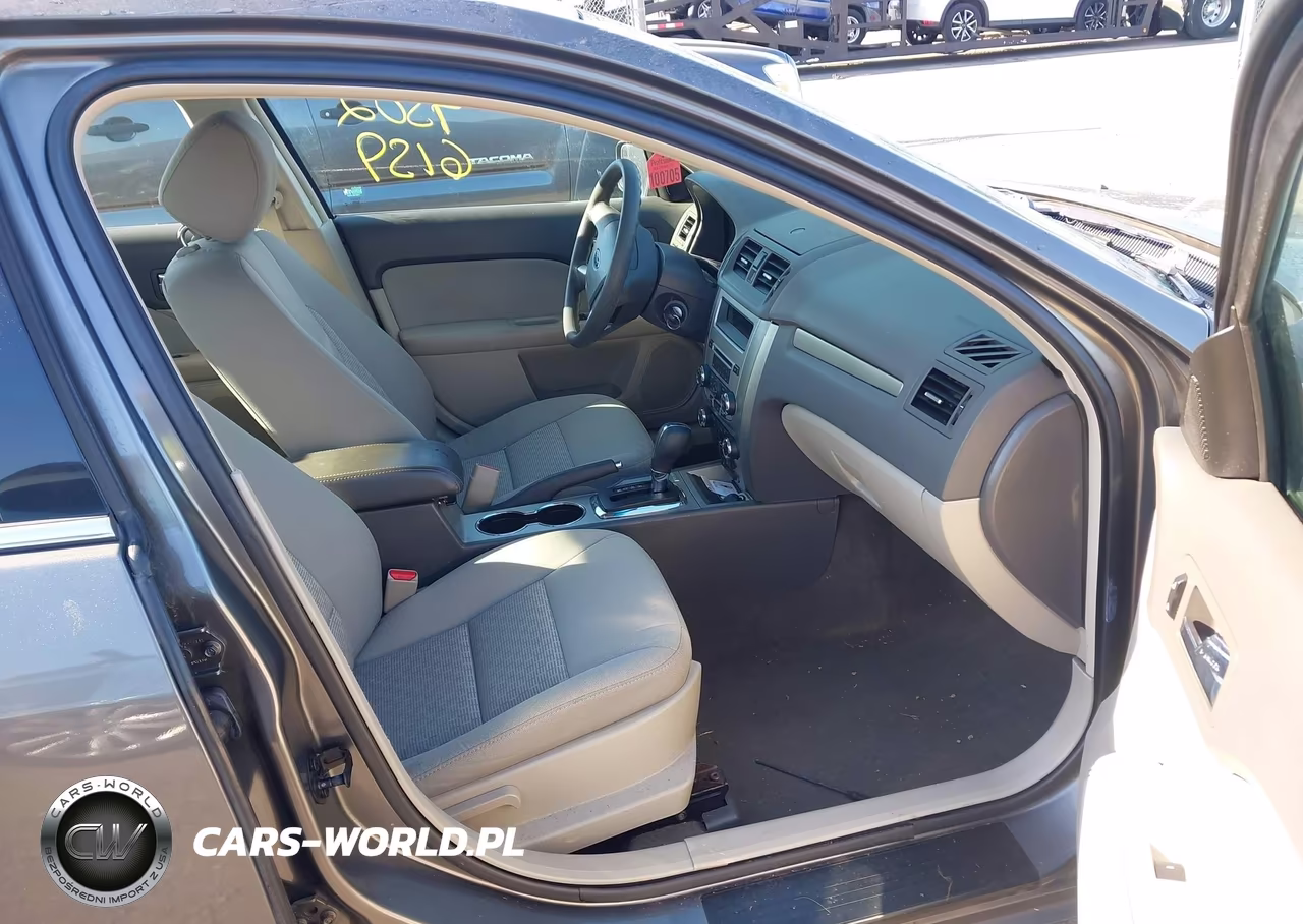 2012 Ford Fusion Se VIN:3FAHP0HG9CR309234 - 5