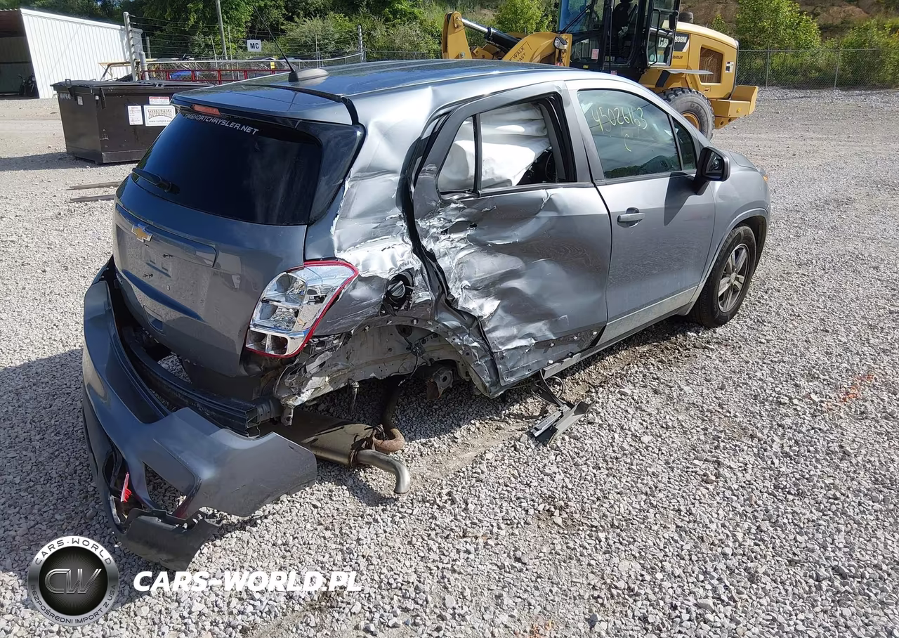 2020 Chevrolet Trax Fwd Ls VIN:3GNCJKSB5LL185519 - 4