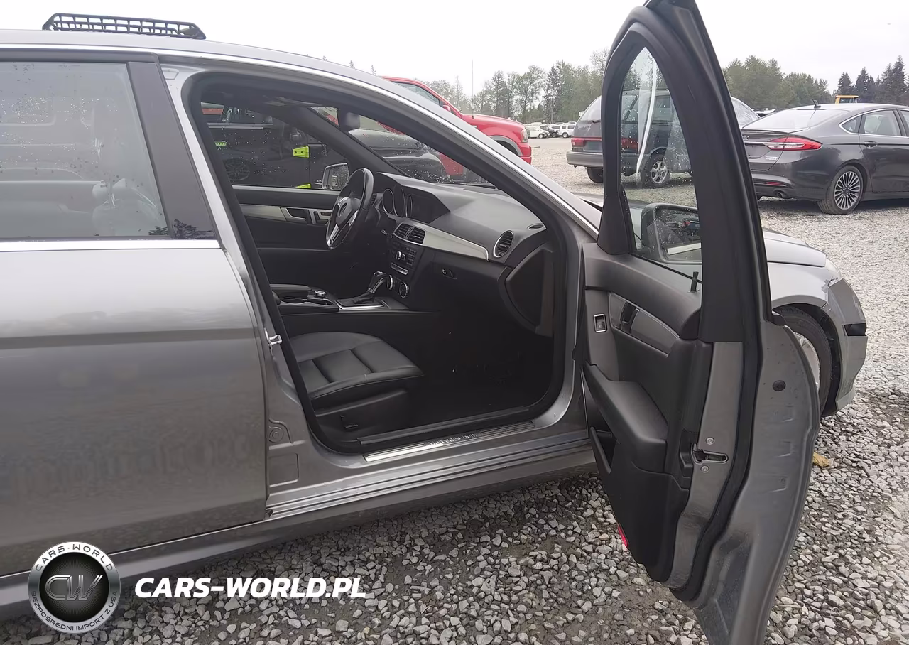 2013 Mercedes-Benz C 250 Sport VIN:WDDGF4HB6DR266012 - 5