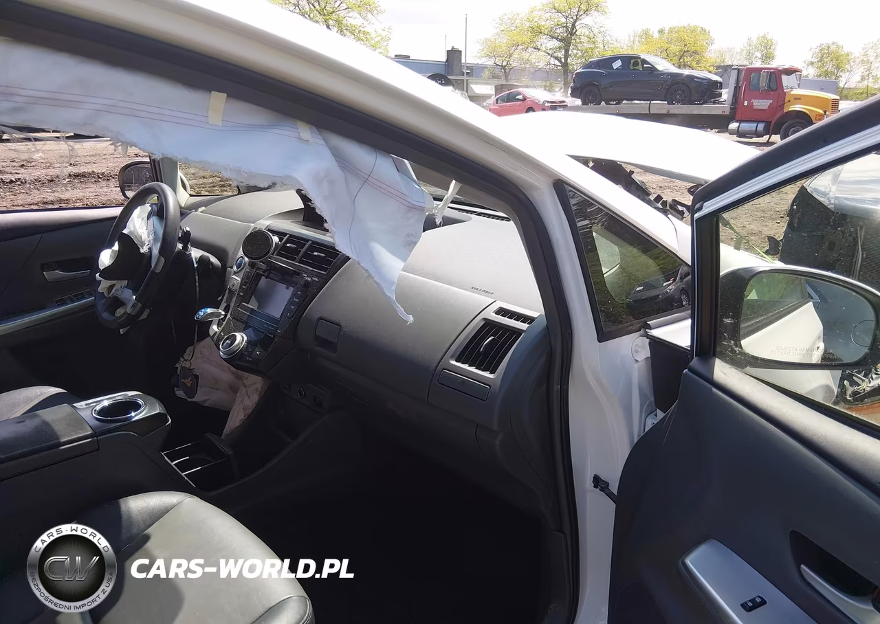 2012 Toyota Prius V Five VIN:JTDZN3EU3C3141458 - 5