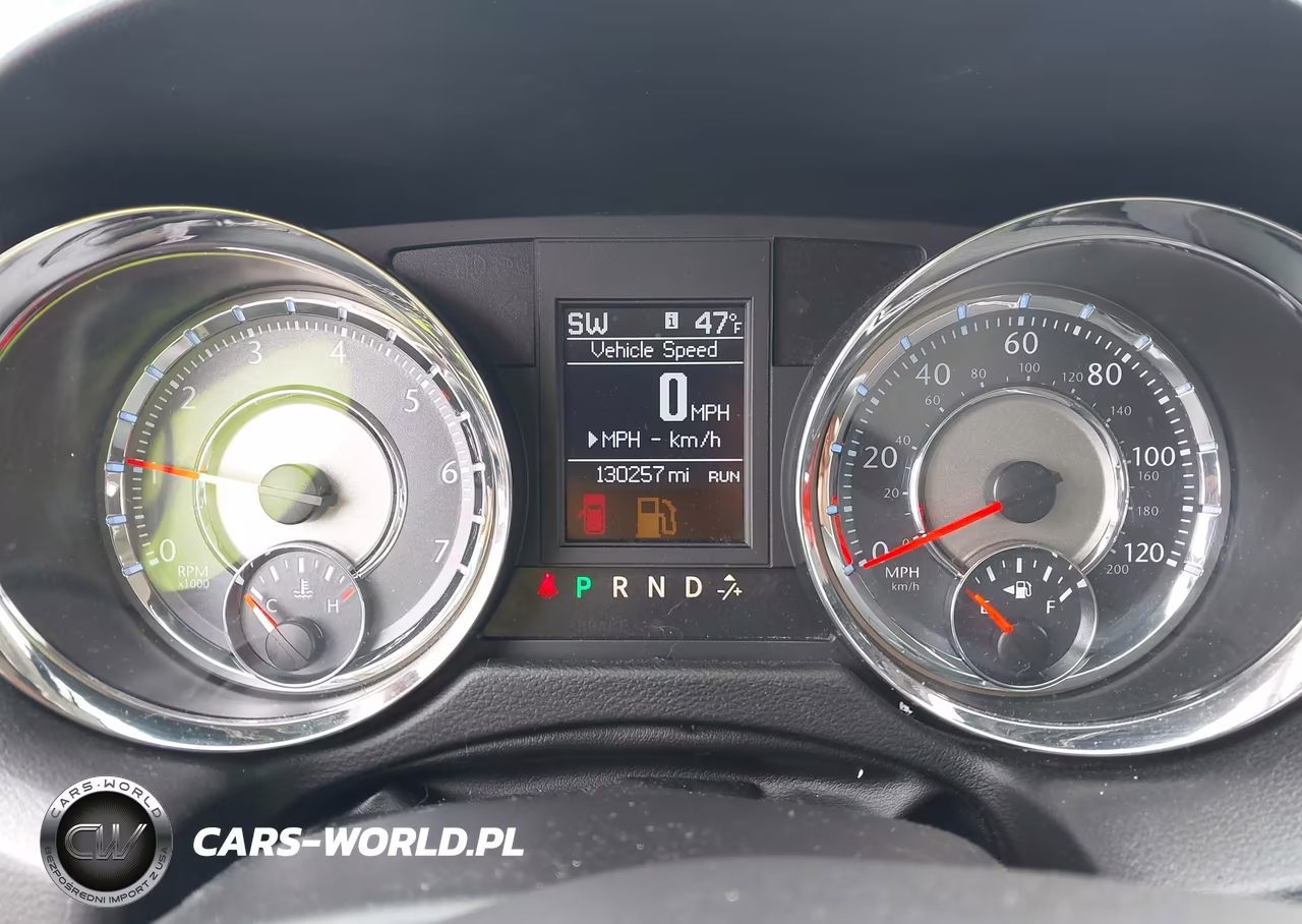 2013 Chrysler Town & Country Touring-L VIN:2C4RC1CG2DR709327 - 7