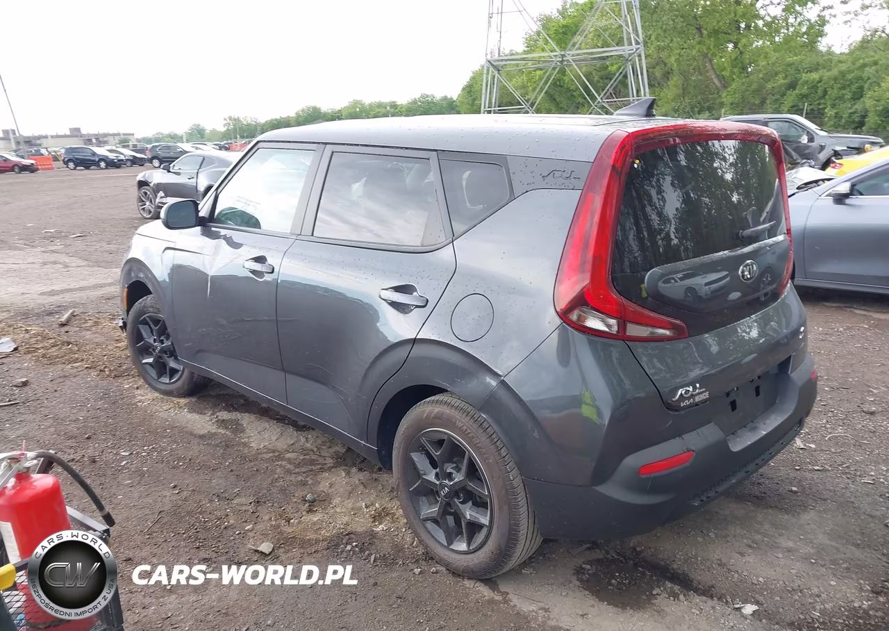 2020 Kia Soul S VIN:KNDJ23AU6L7734249 - 3