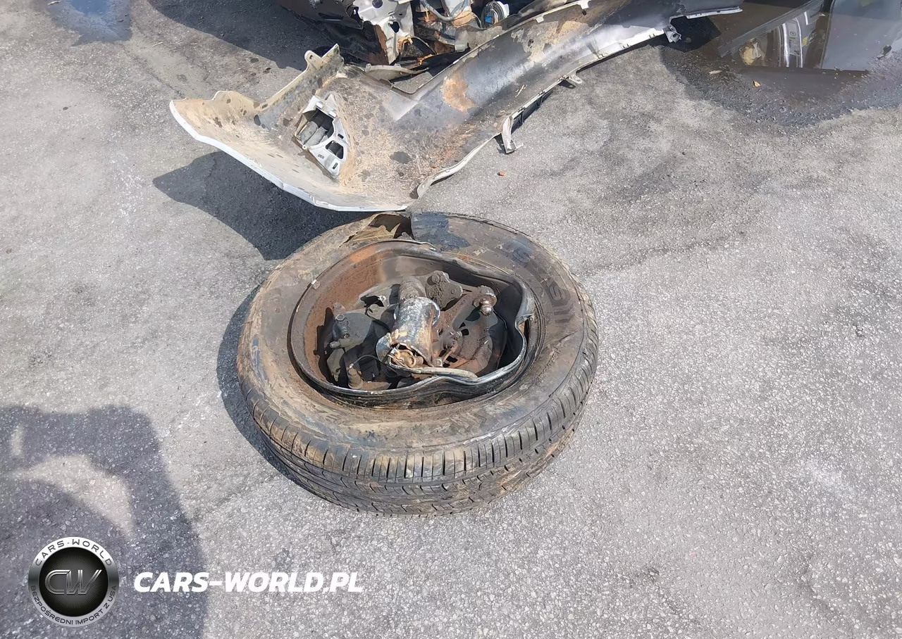2012 Toyota Camry L VIN:4T4BF1FK7CR195843 - 12
