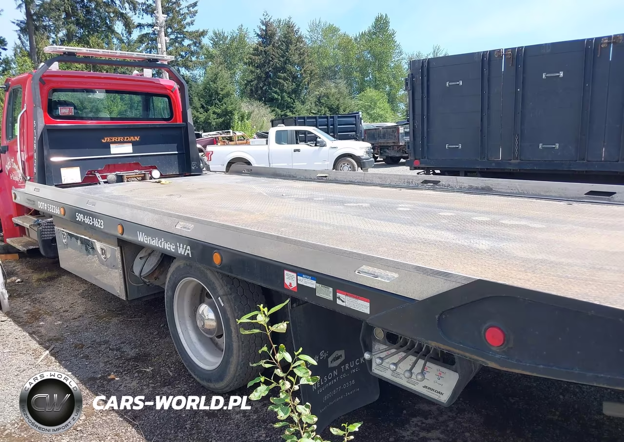 2023 Freightliner M2 106 VIN:3ALACWFC6PDUA3708 - 18