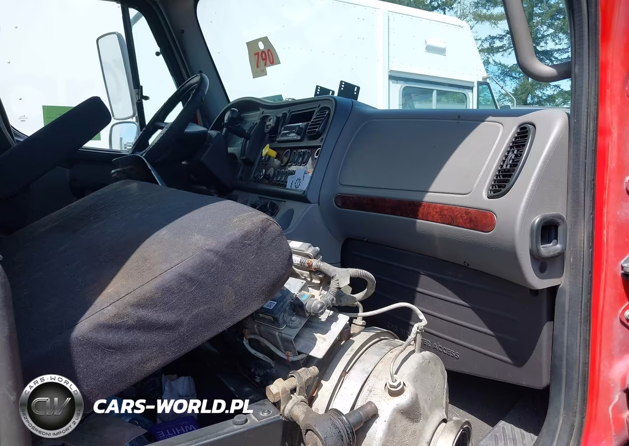 2023 Freightliner M2 106 VIN:3ALACWFC6PDUA3708 - 7