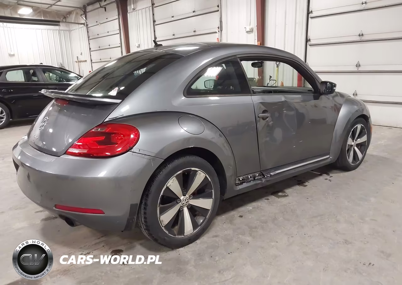 2012 Volkswagen Beetle 2.0T VIN:3VWV67AT8CM617134 - 4