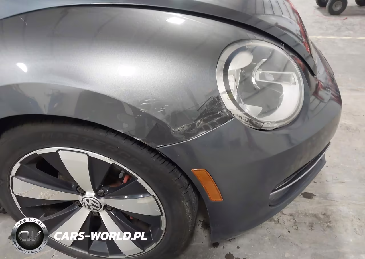 2012 Volkswagen Beetle 2.0T VIN:3VWV67AT8CM617134 - 6
