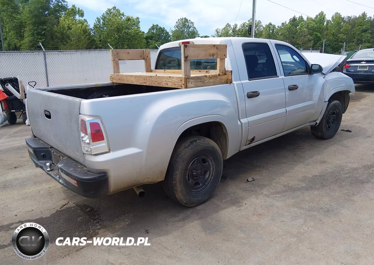 2007 Mitsubishi Raider Ls VIN:1Z7HC28K67S265858 - 4