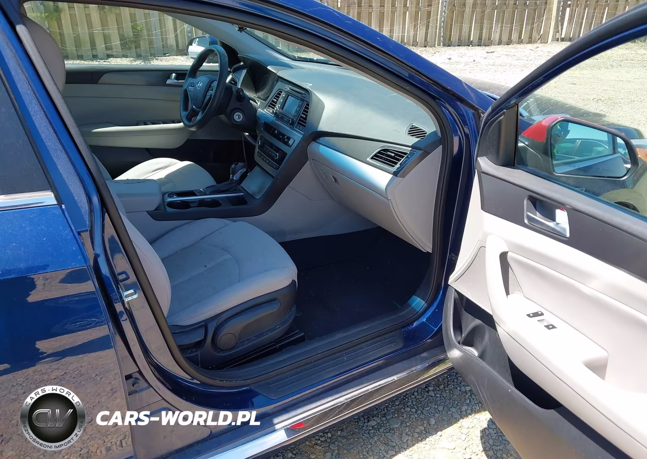 2015 Hyundai Sonata Sport VIN:5NPE34AF2FH253954 - 5