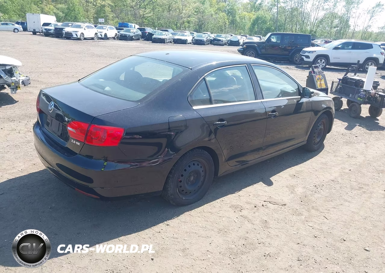 2013 Volkswagen Jetta 2.5L Se VIN:3VWDP7AJ0DM385699 - 4
