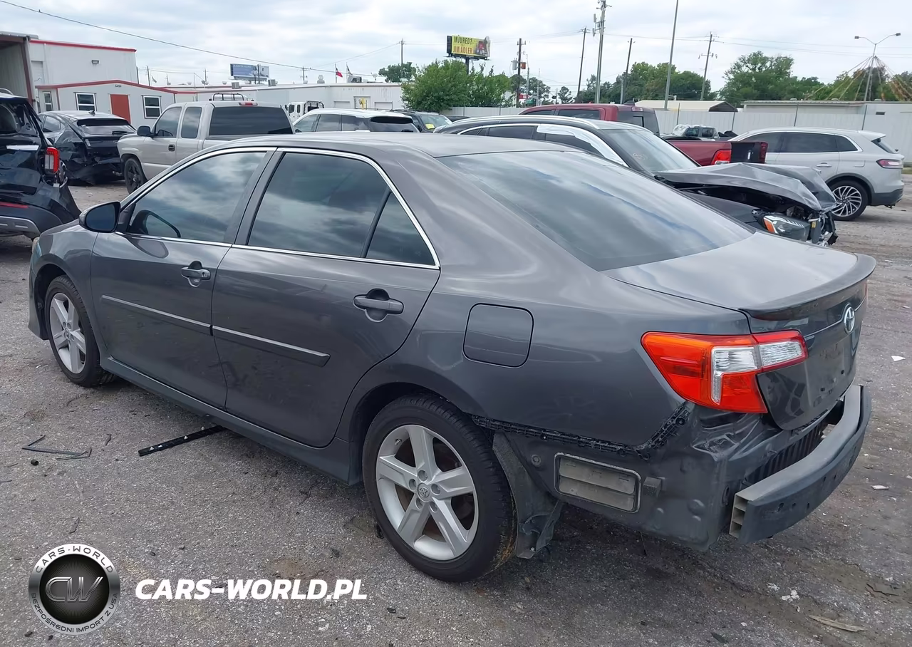 2014 Toyota Camry Se VIN:4T1BF1FKXEU762950 - 3