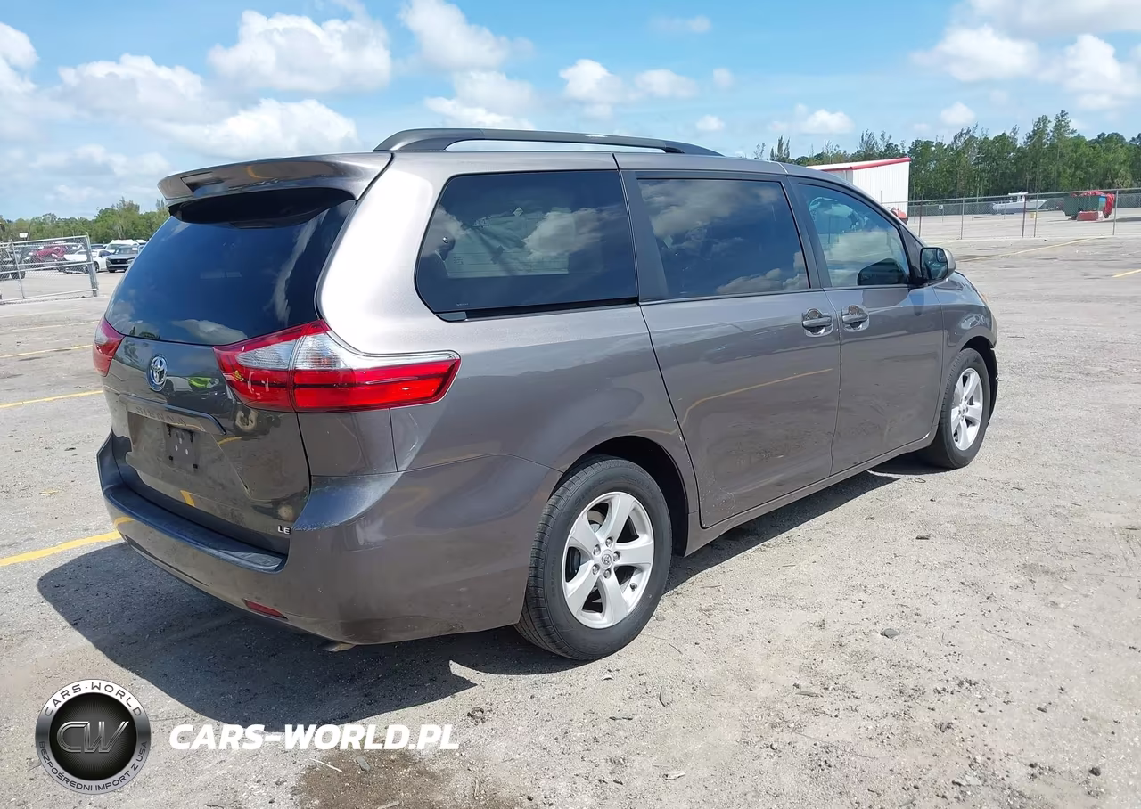 2015 Toyota Sienna Le 8 Passenger VIN:5TDKK3DC1FS529410 - 4