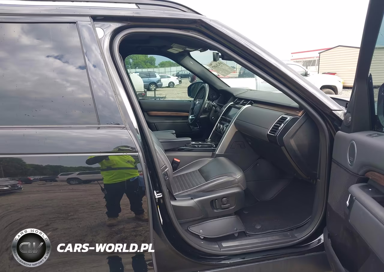2018 Land Rover Discovery Hse VIN:SALRR2RV1JA067802 - 5