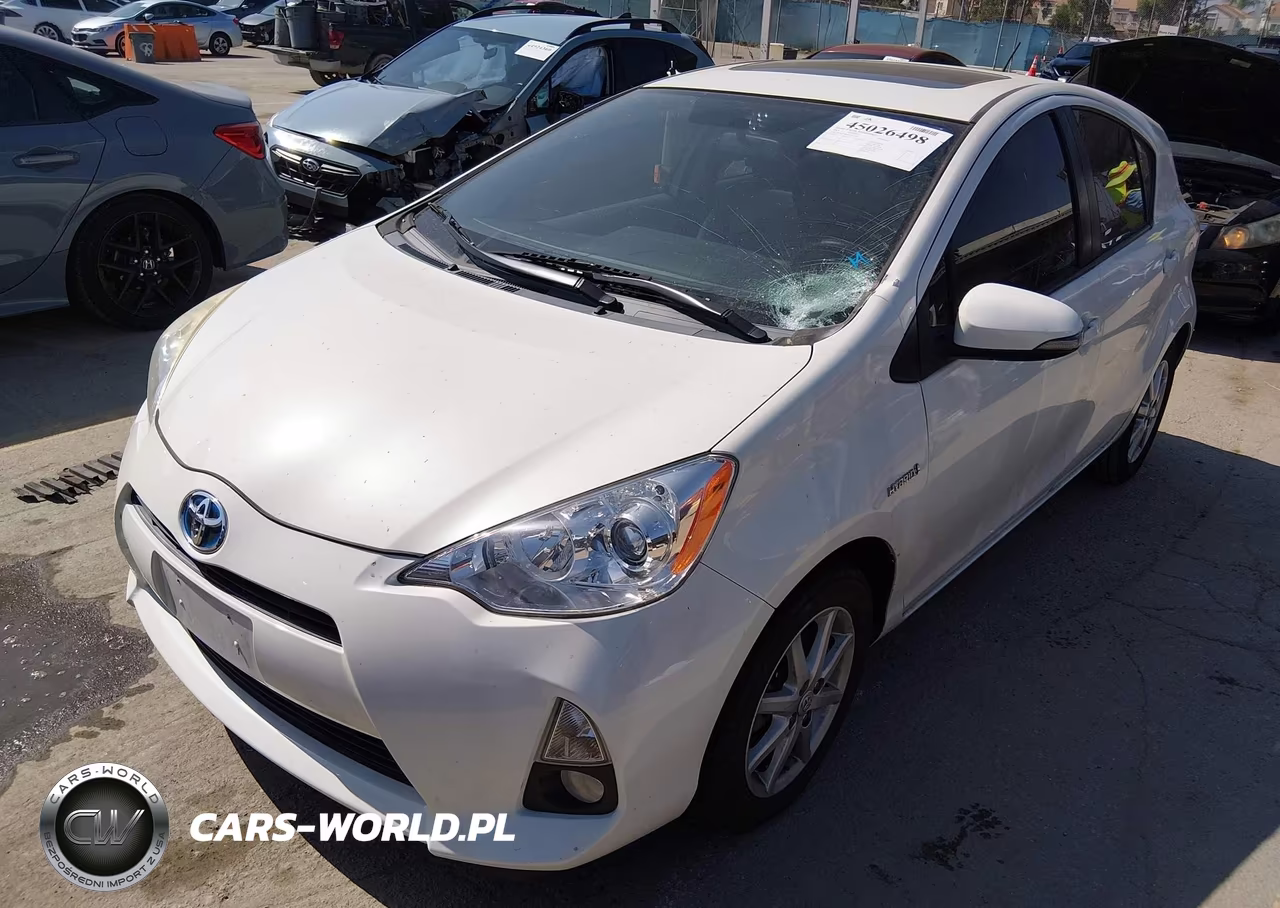 2014 Toyota Prius C Four VIN:JTDKDTB39E1075318 - 2