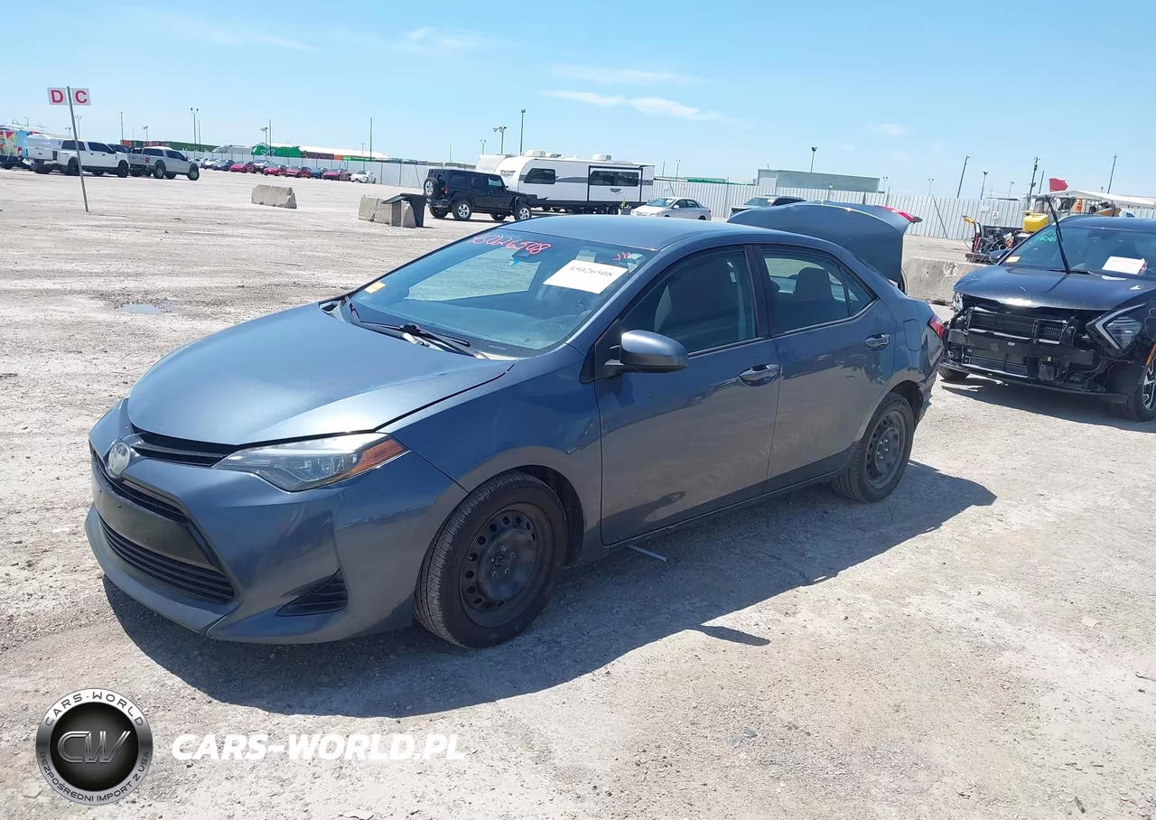 2019 Toyota Corolla Le VIN:2T1BURHE1KC240071 - 2