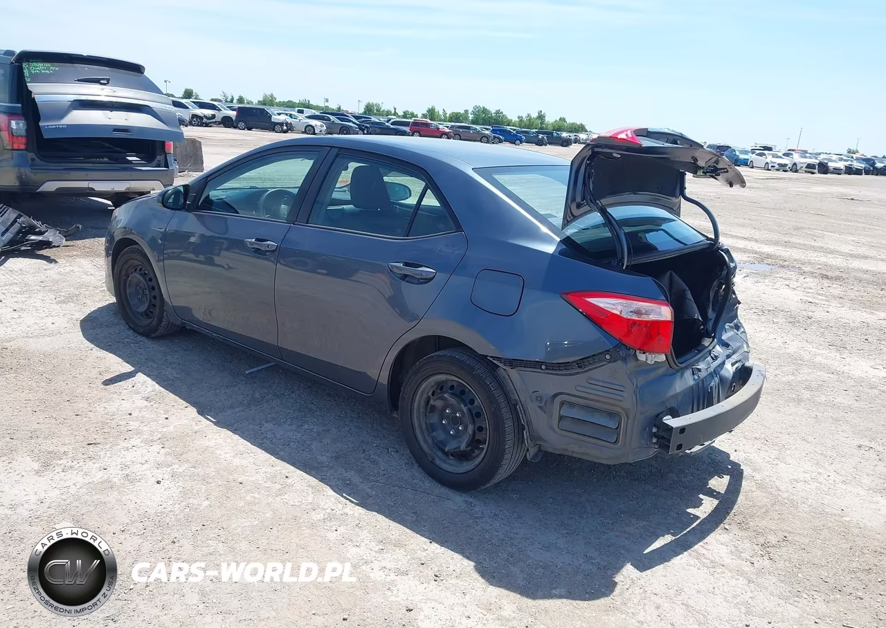 2019 Toyota Corolla Le VIN:2T1BURHE1KC240071 - 3
