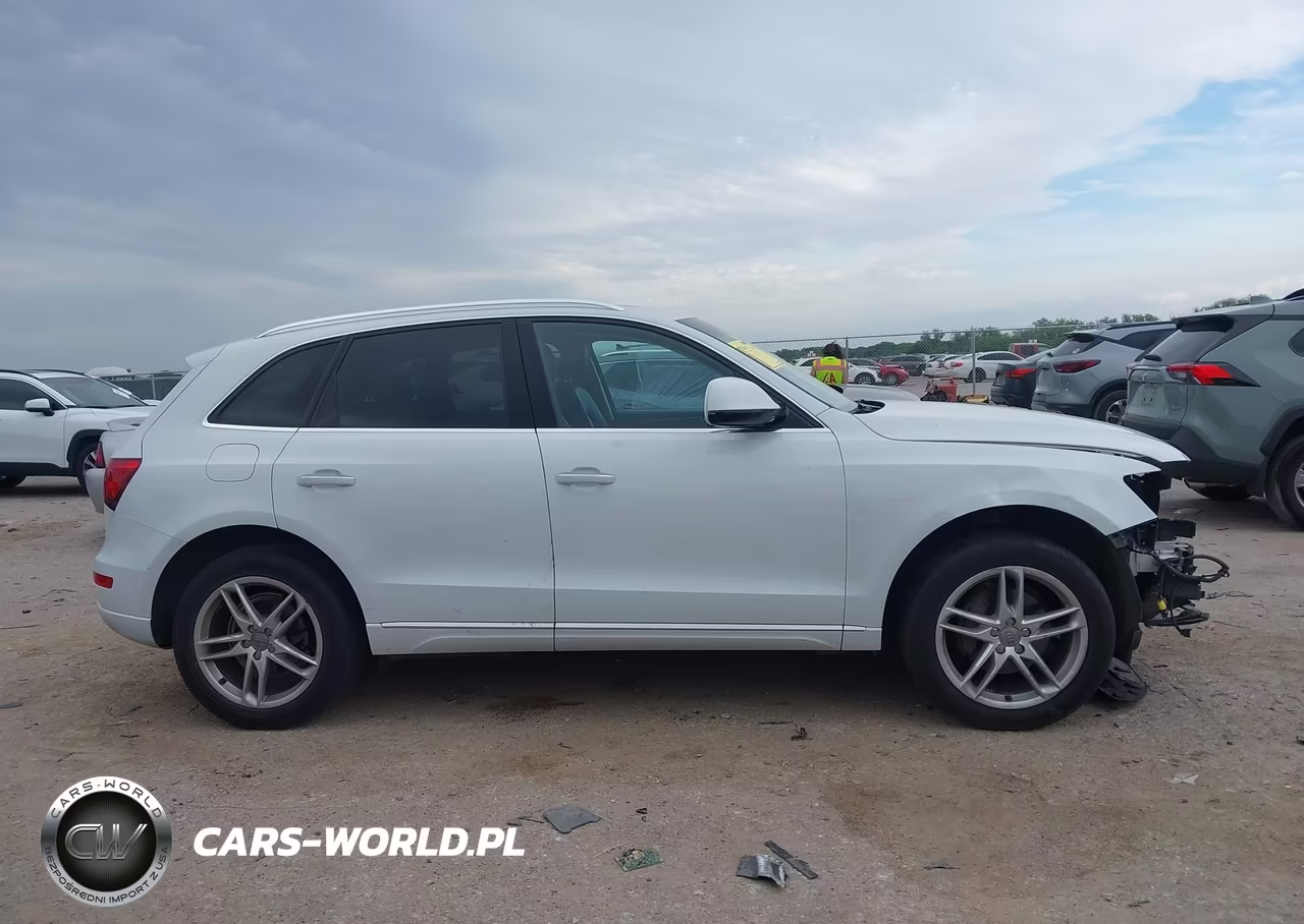 2016 Audi Q5 2.0T Premium VIN:WA1L2AFP3GA113652 - 13