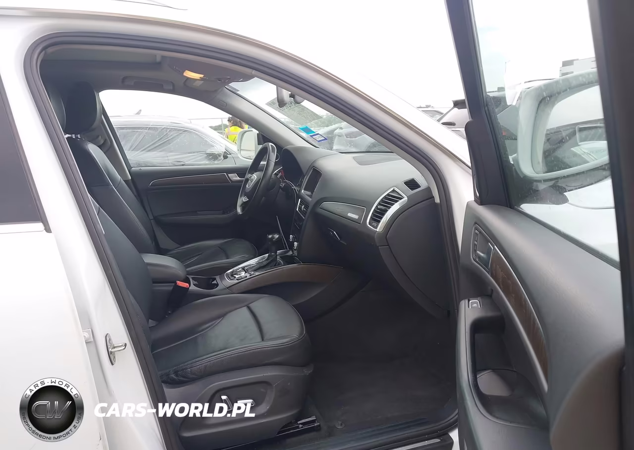 2016 Audi Q5 2.0T Premium VIN:WA1L2AFP3GA113652 - 5