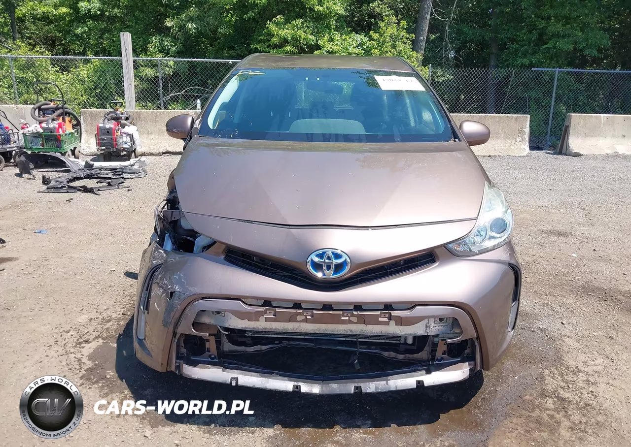 2015 Toyota Prius V Three VIN:JTDZN3EU9FJ016822 - 13