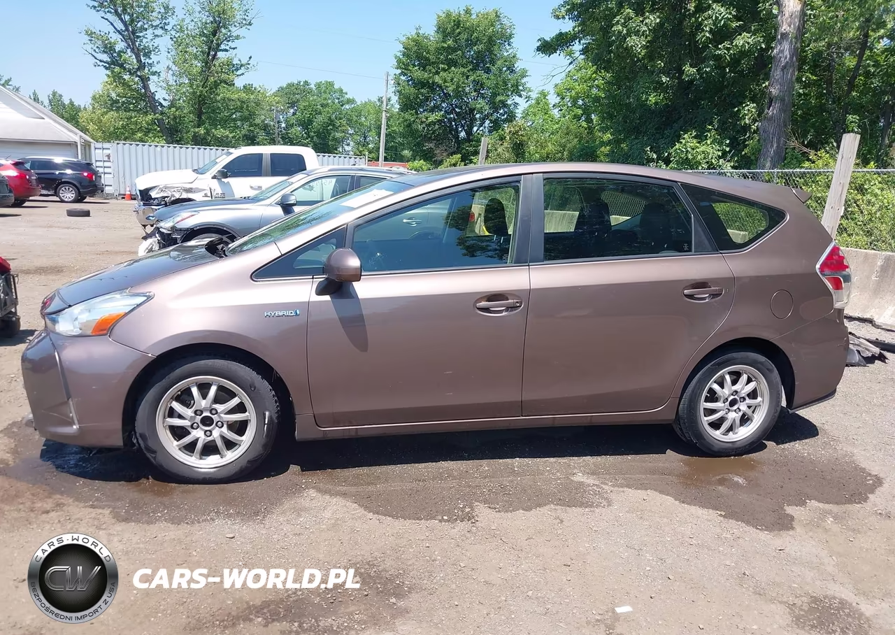2015 Toyota Prius V Three VIN:JTDZN3EU9FJ016822 - 15