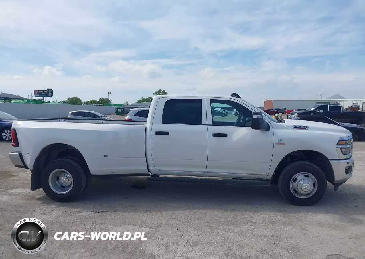 2026 Ram 3500 Tradesman 4X4 8' Box VIN:3C63RRGL6TG266640 - 13