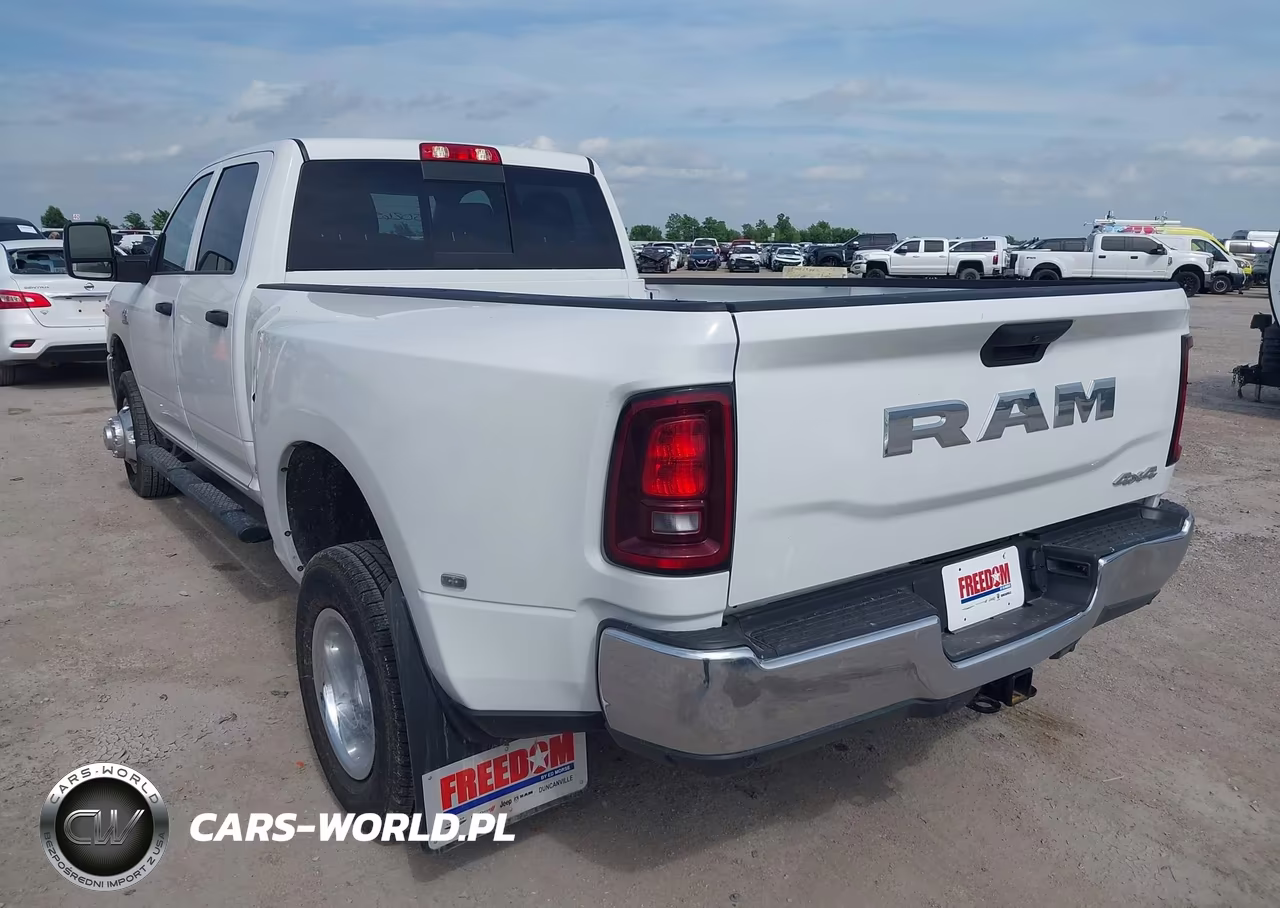 2026 Ram 3500 Tradesman 4X4 8' Box VIN:3C63RRGL6TG266640 - 3