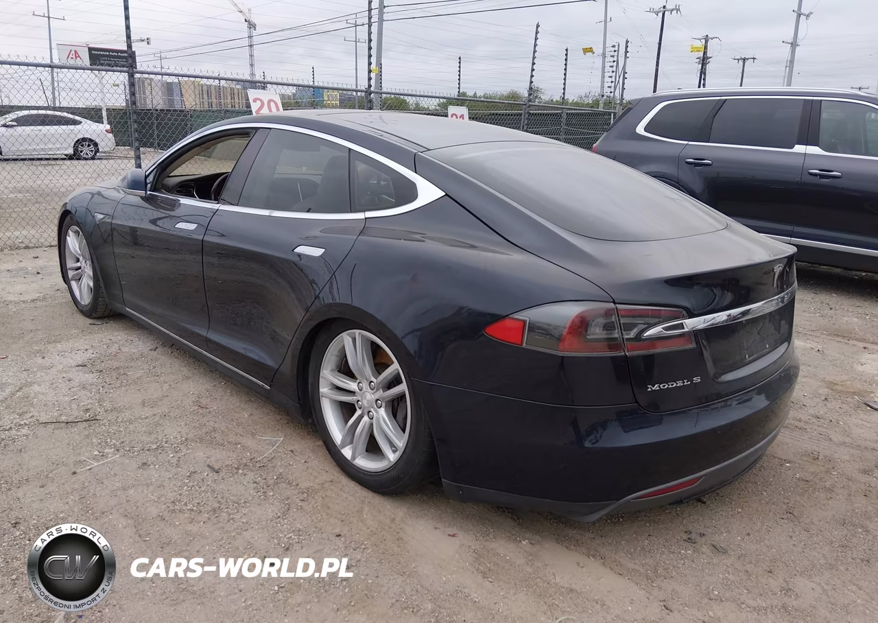 2013 Tesla Model S VIN:5YJSA1AG4DFP08458 - 3