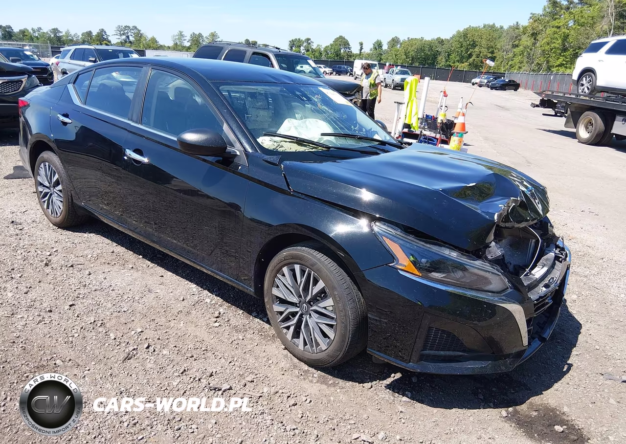 2025 Nissan Altima Sv Awd – zdjęcie 1 z 16