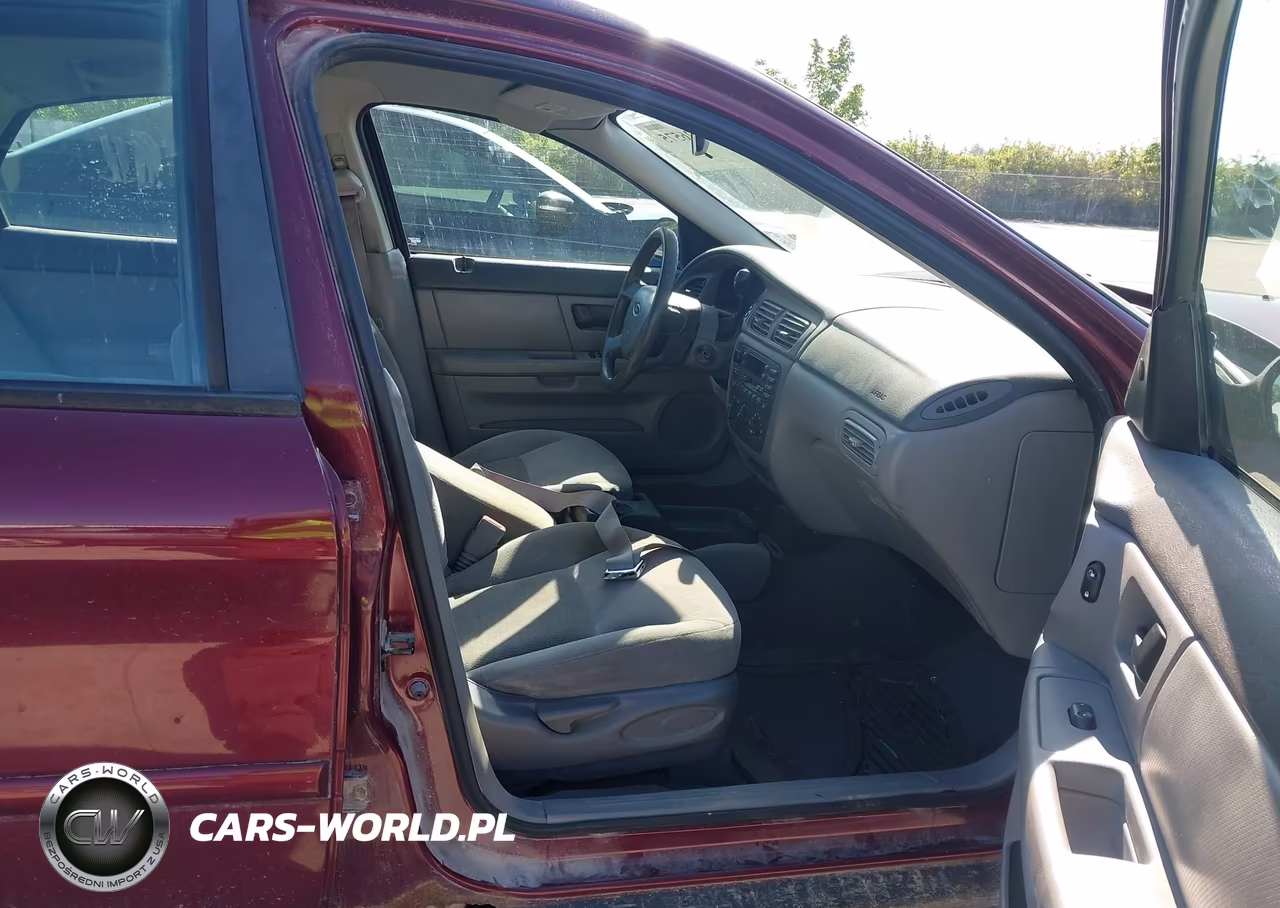 2005 Ford Taurus Se VIN:1FAFP53UX5A211182 - 5