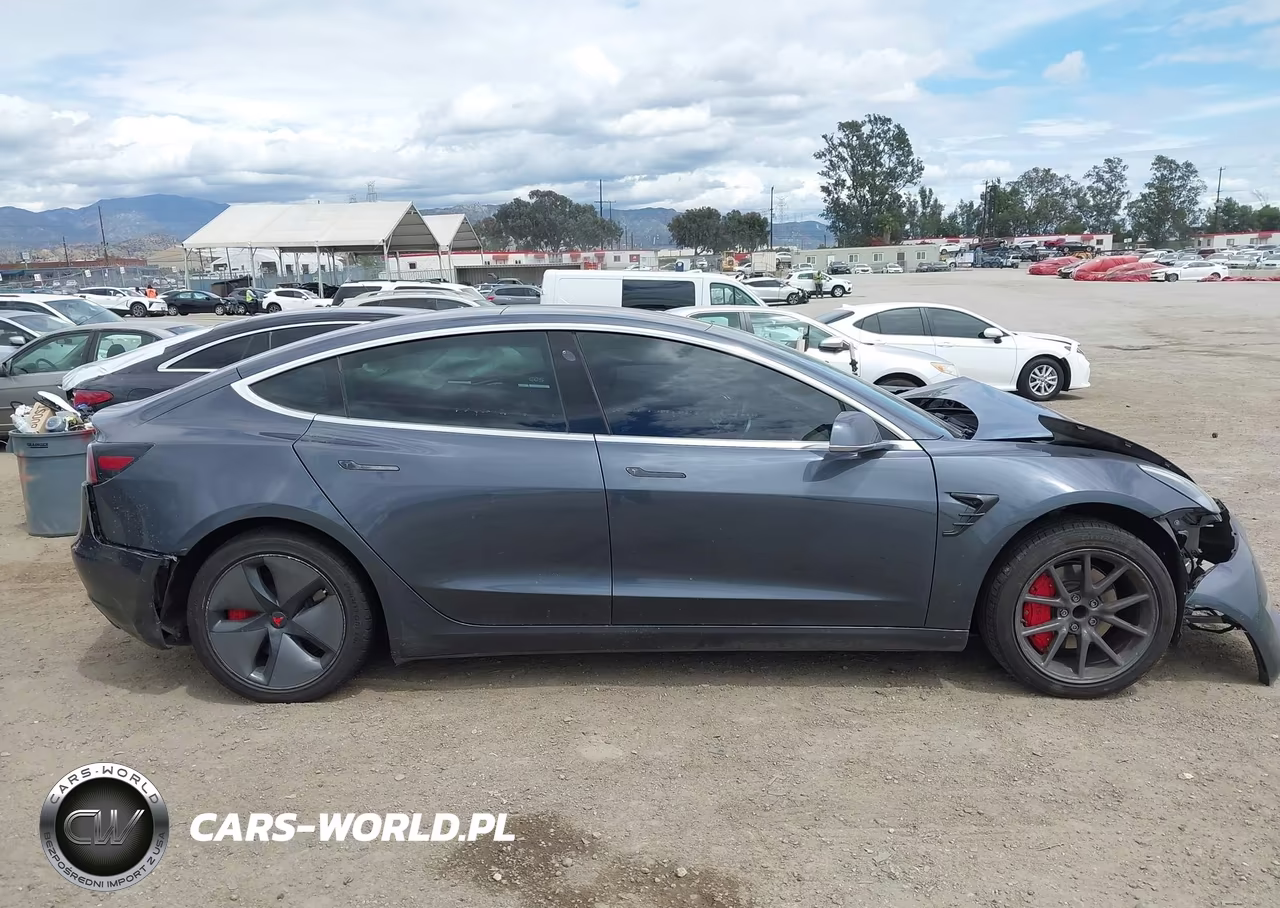 2018 Tesla Model 3 Long Range-Mid Range VIN:5YJ3E1EA9JF021860 - 12