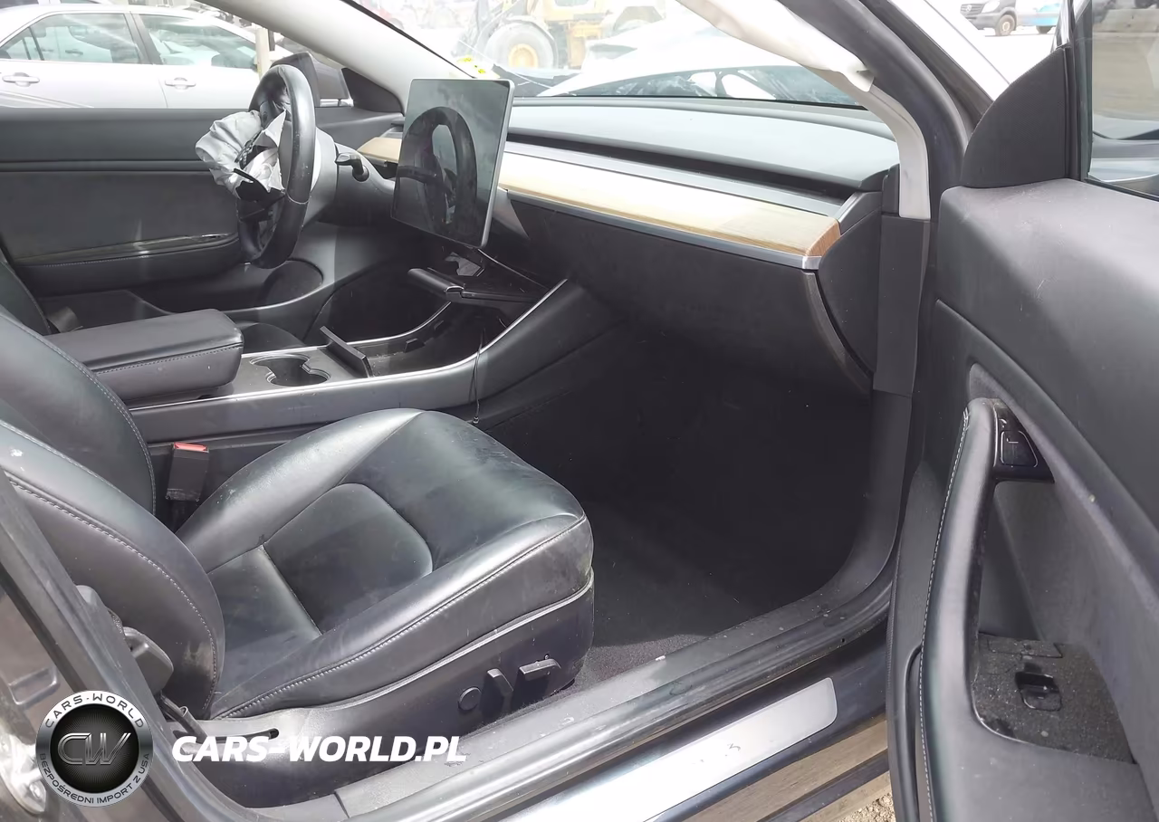 2018 Tesla Model 3 Long Range-Mid Range VIN:5YJ3E1EA9JF021860 - 5