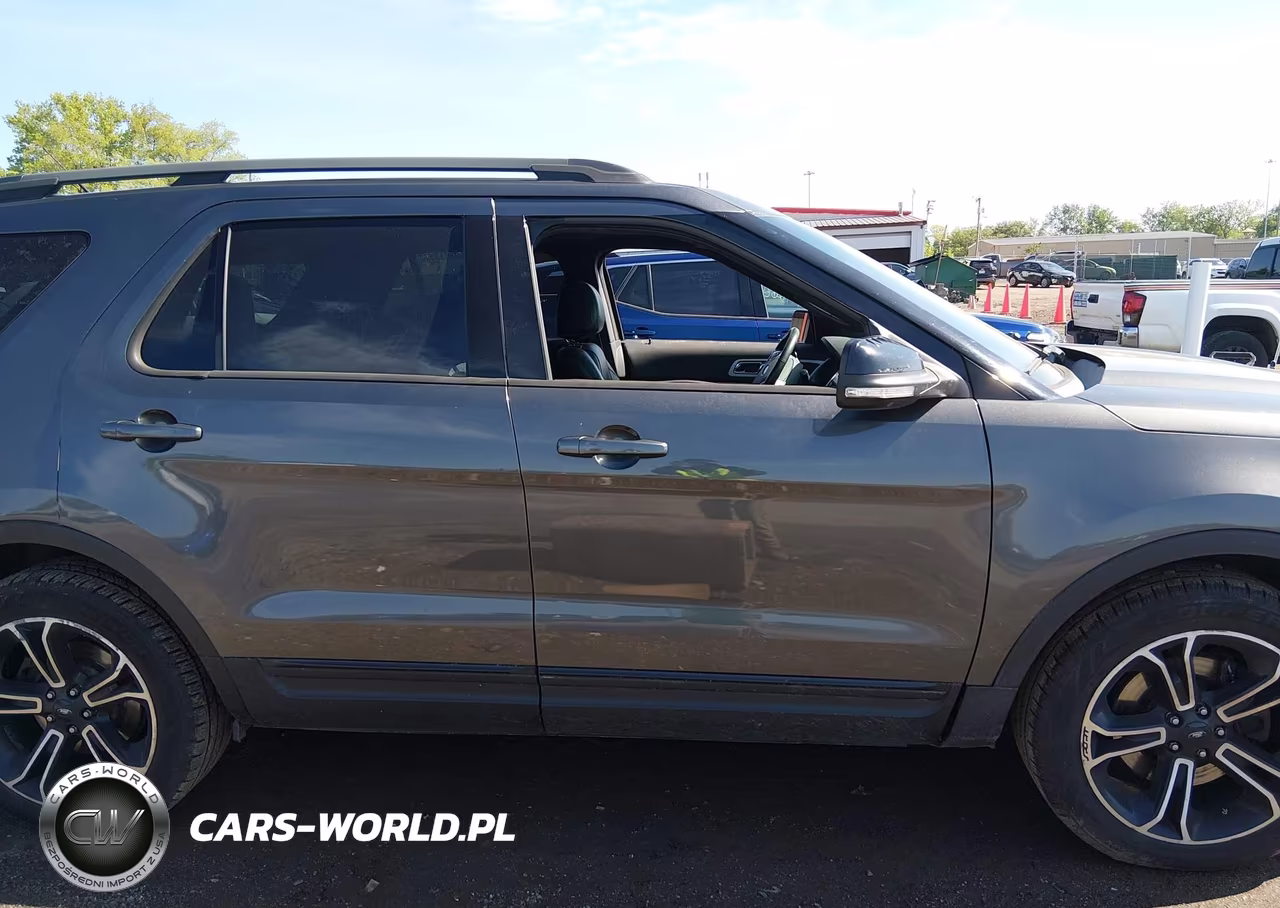 2015 Ford Explorer Sport VIN:1FM5K8GTXFGB88262 - 12