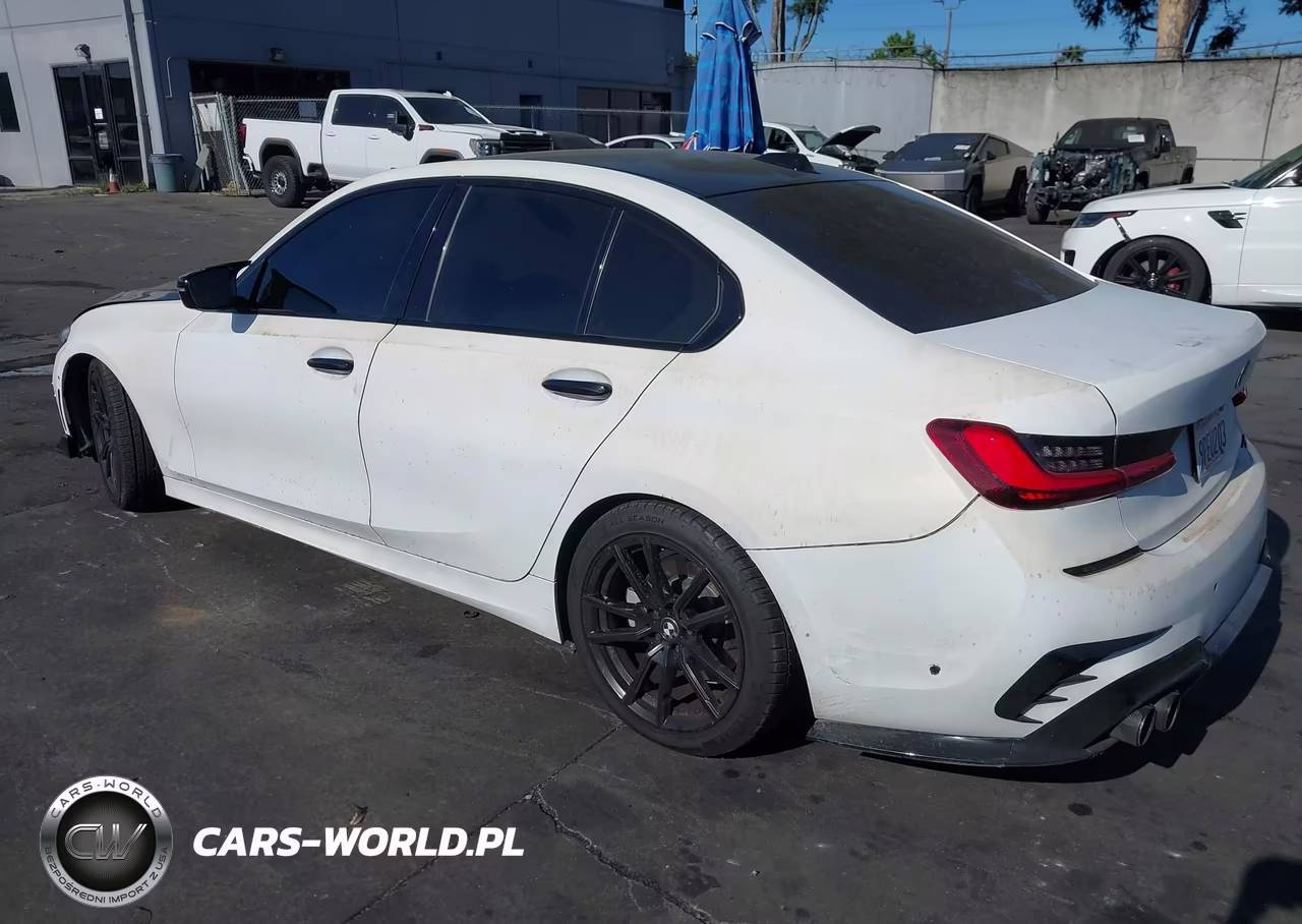 2023 BMW 330I VIN:3MW69FF06P8D71395 - 3