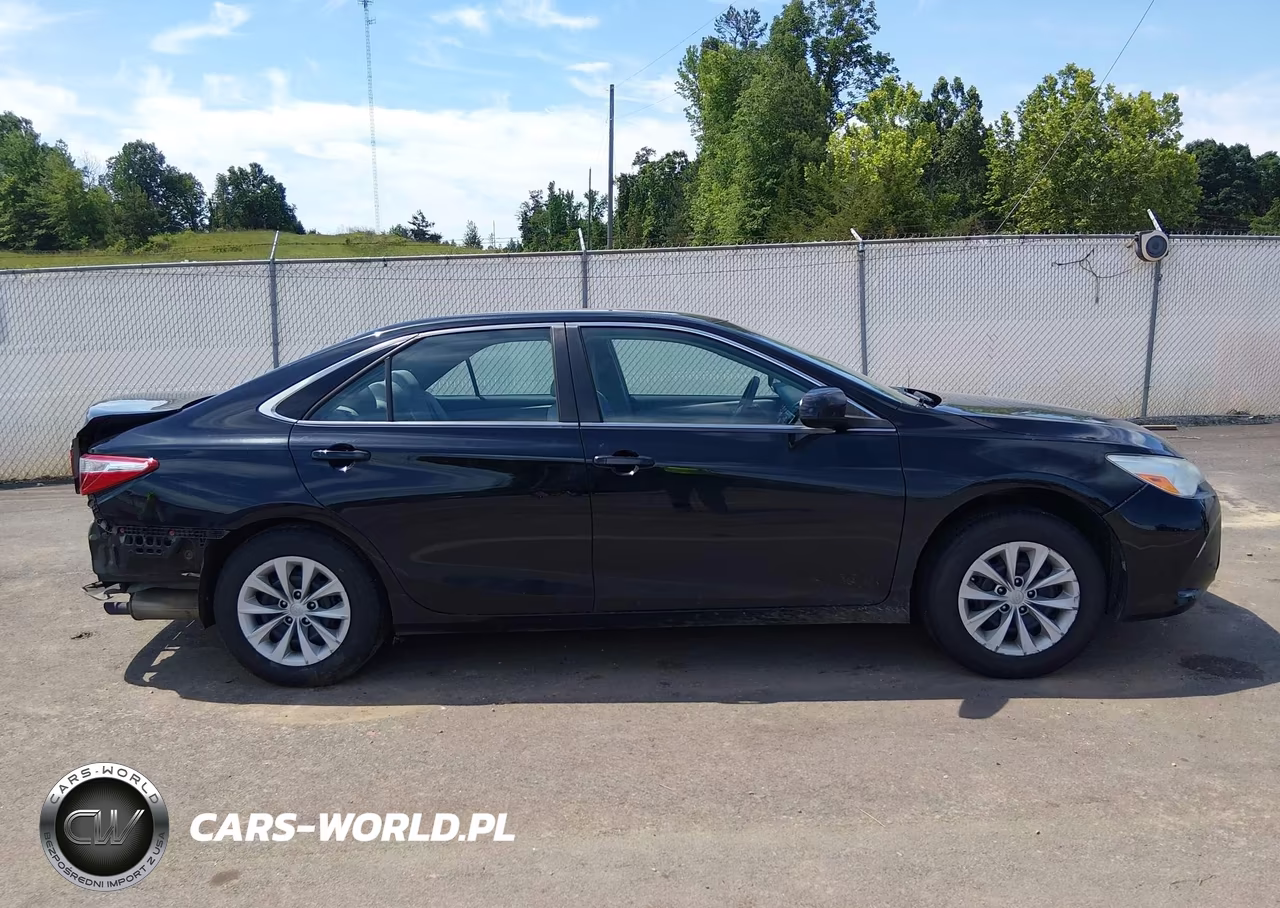 2016 Toyota Camry Le VIN:4T1BF1FK6GU126822 - 14