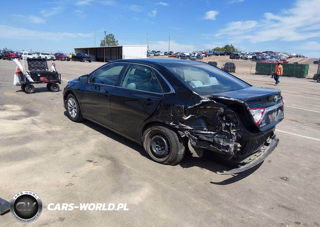 2016 Toyota Camry Le VIN:4T1BF1FK6GU126822 - 6