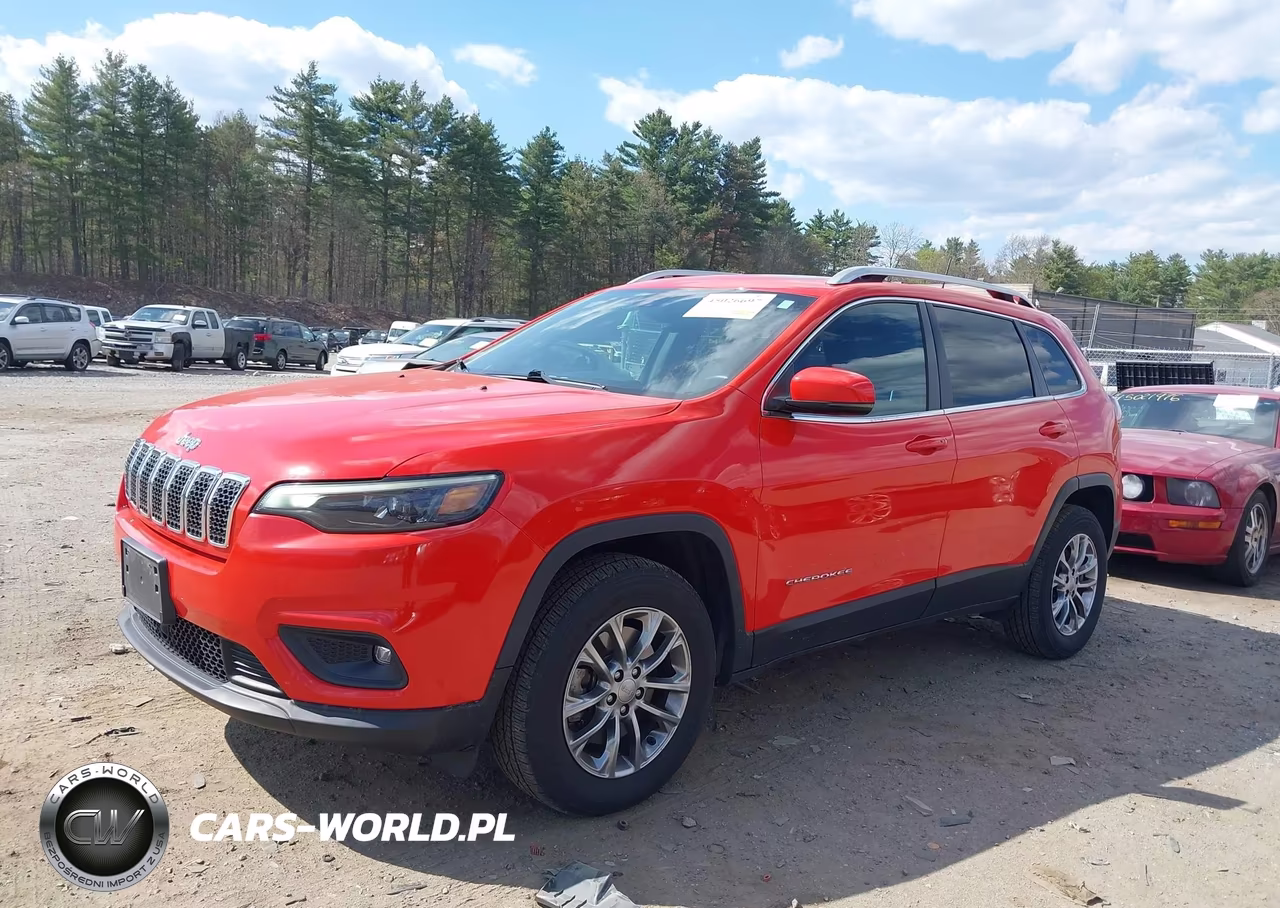 2021 Jeep Cherokee Latitude Plus 4X4 VIN:1C4PJMLB4MD114632 - 2