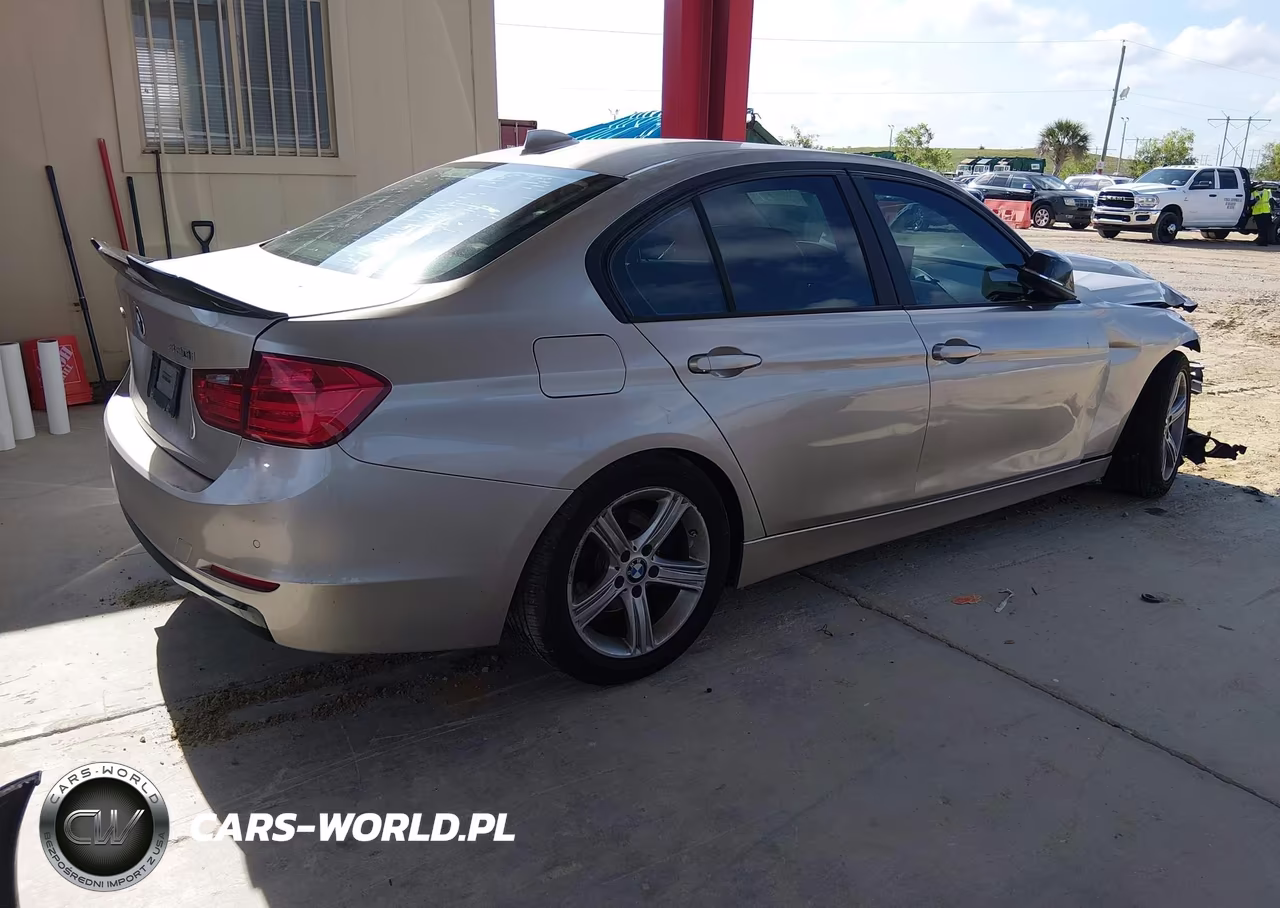 2015 BMW 320I VIN:WBA3B1G55FNT03895 - 4