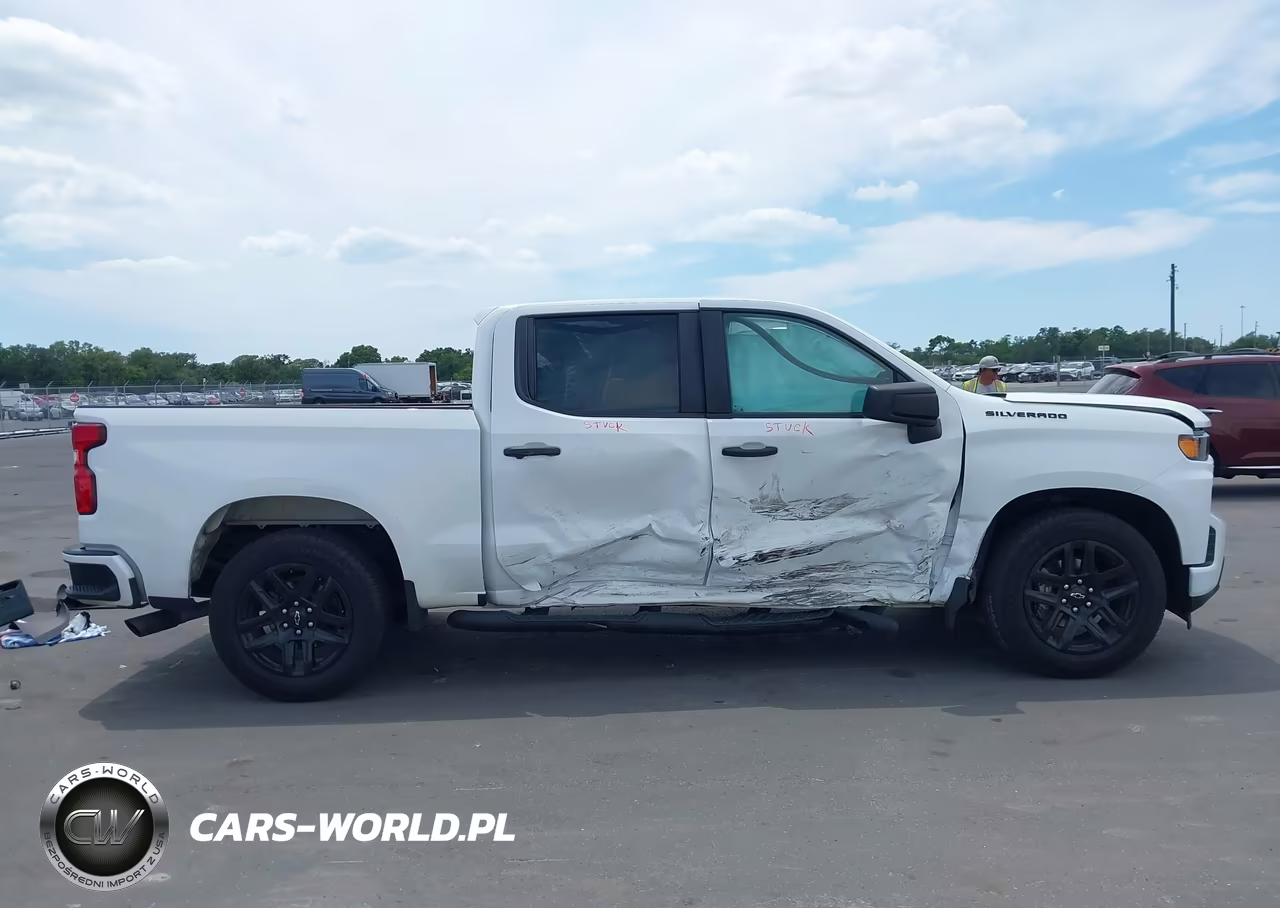 2021 Chevrolet Silverado 1500 2Wd Short Bed Custom VIN:1GCPWBEK9MZ254813 - 13
