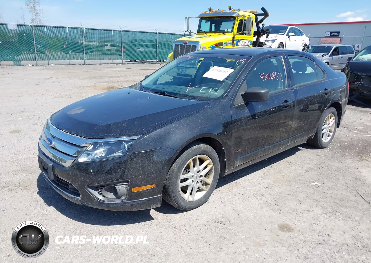2011 Ford Fusion S VIN:3FAHP0GA3BR255540 - 2